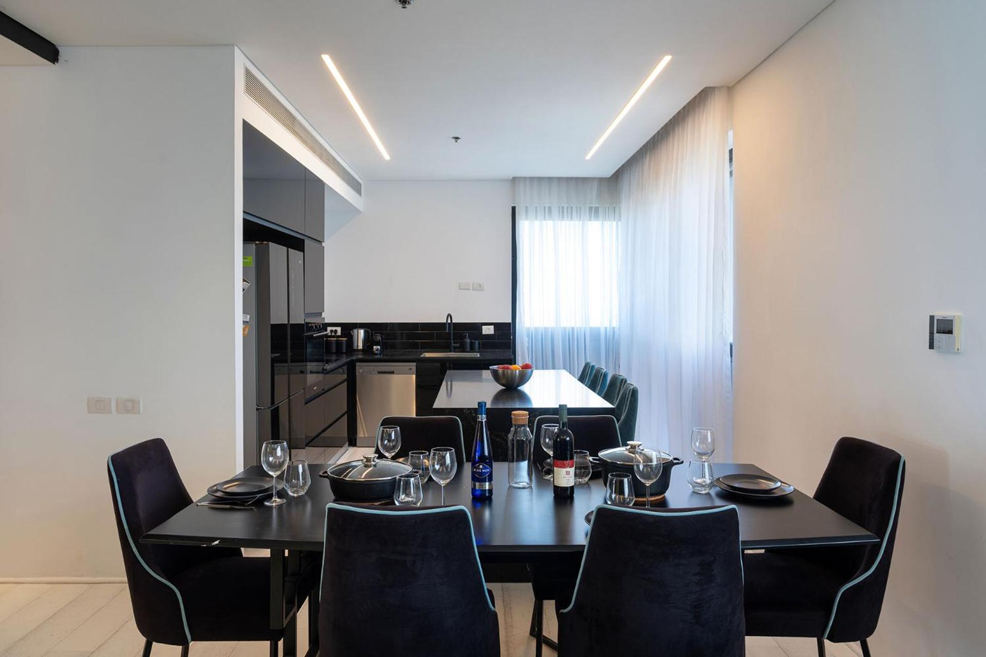 شقة Yalarent Sea-Breeze Penthouse With Jacuzzi بات يام المظهر الخارجي الصورة